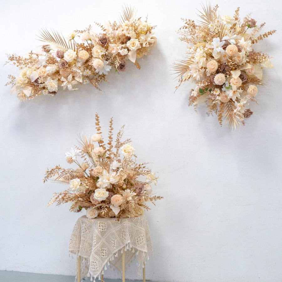 100% handmade, the gold hanging flower set provides a lifelike appearance and is easy to set up. 