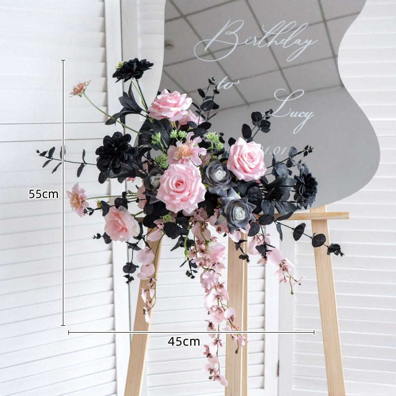 100% handmade, the black pink mirror flower arrangement provides a lifelike appearance and is easy to set up.