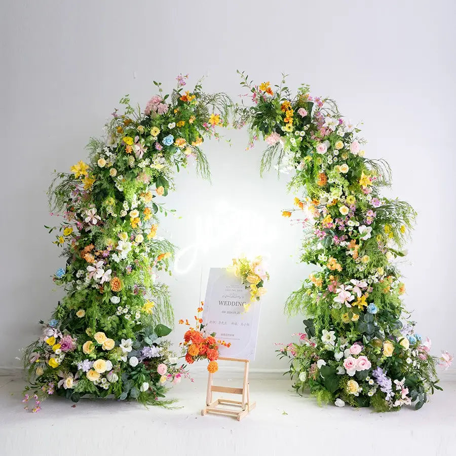 The green garden flower arch features a fabric backing, ensuring lifelike shapes and vibrant colors. 