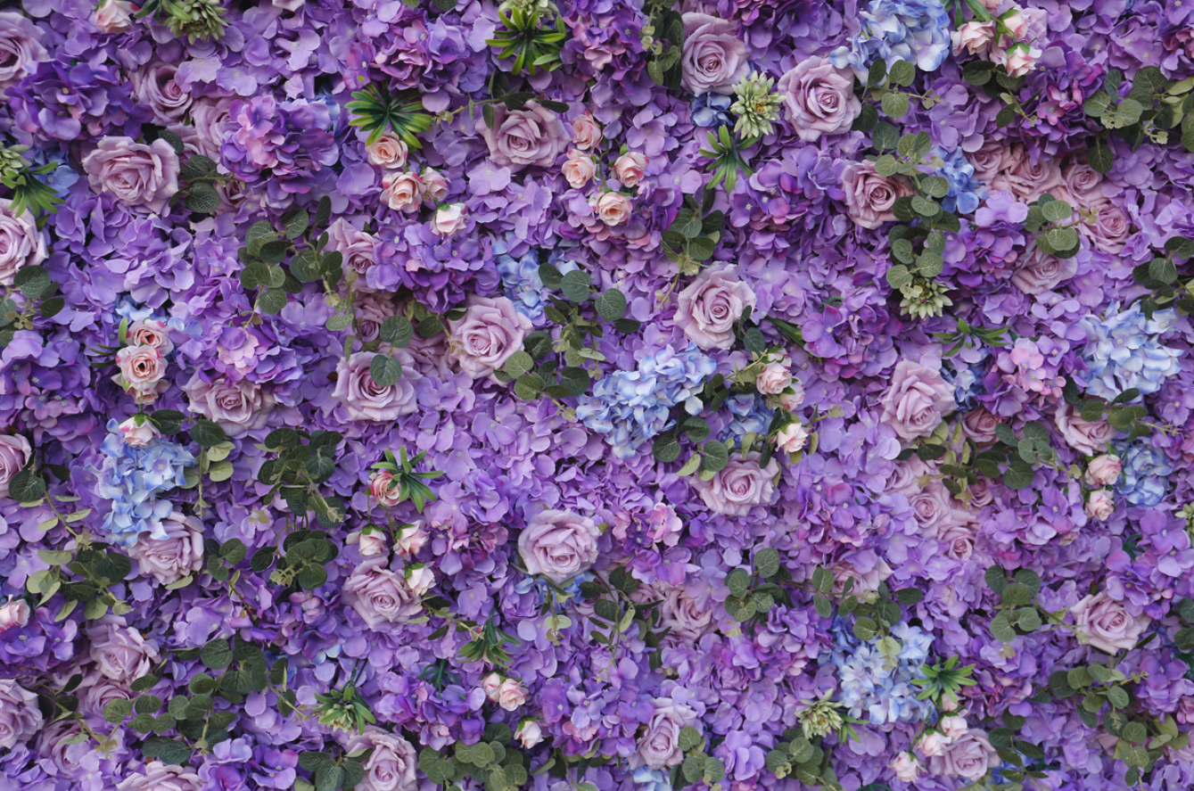 The purple rose flower wall's detailed view shows off vivid colors and a realistic fabric backing.