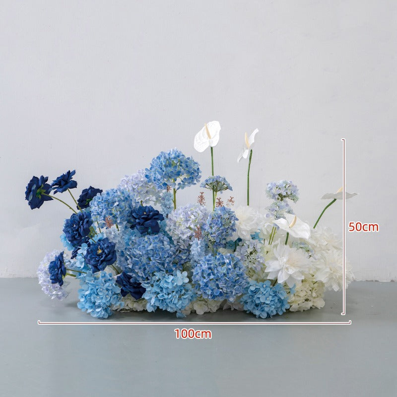 100% handmade, the blue hanging flower set provides a lifelike appearance and is easy to set up. 