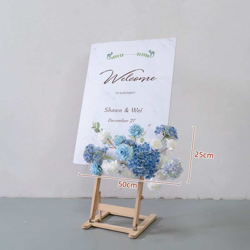 100% handmade, the blue hanging flower set provides a lifelike appearance and is easy to set up. 