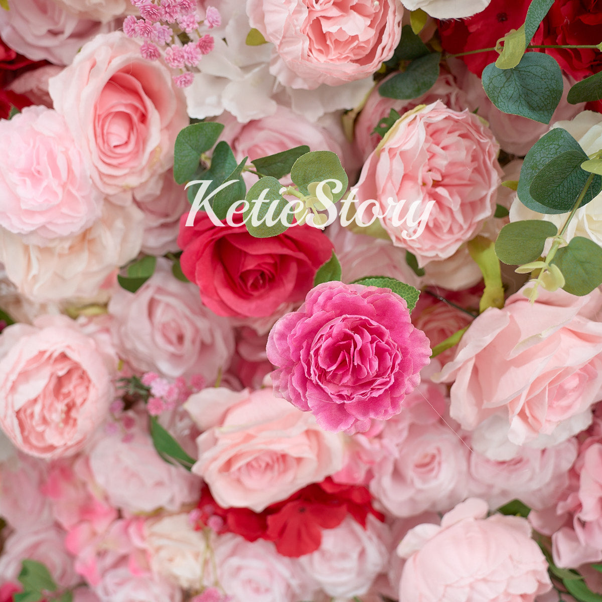  Hot rose pink flower wall looks cute and romantic.