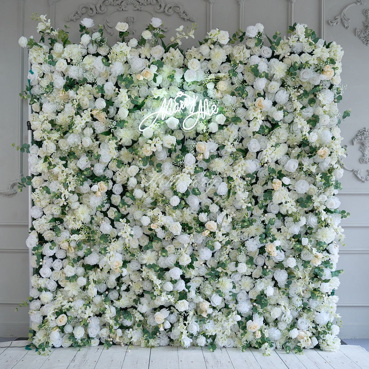 100% handmade, white champagne flower wall provides a lifelike appearance and is easy to set up. 