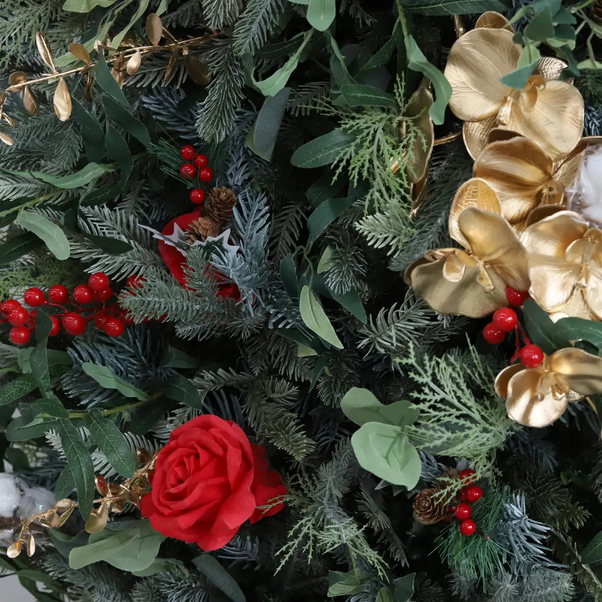 Christmas flower wall decor.