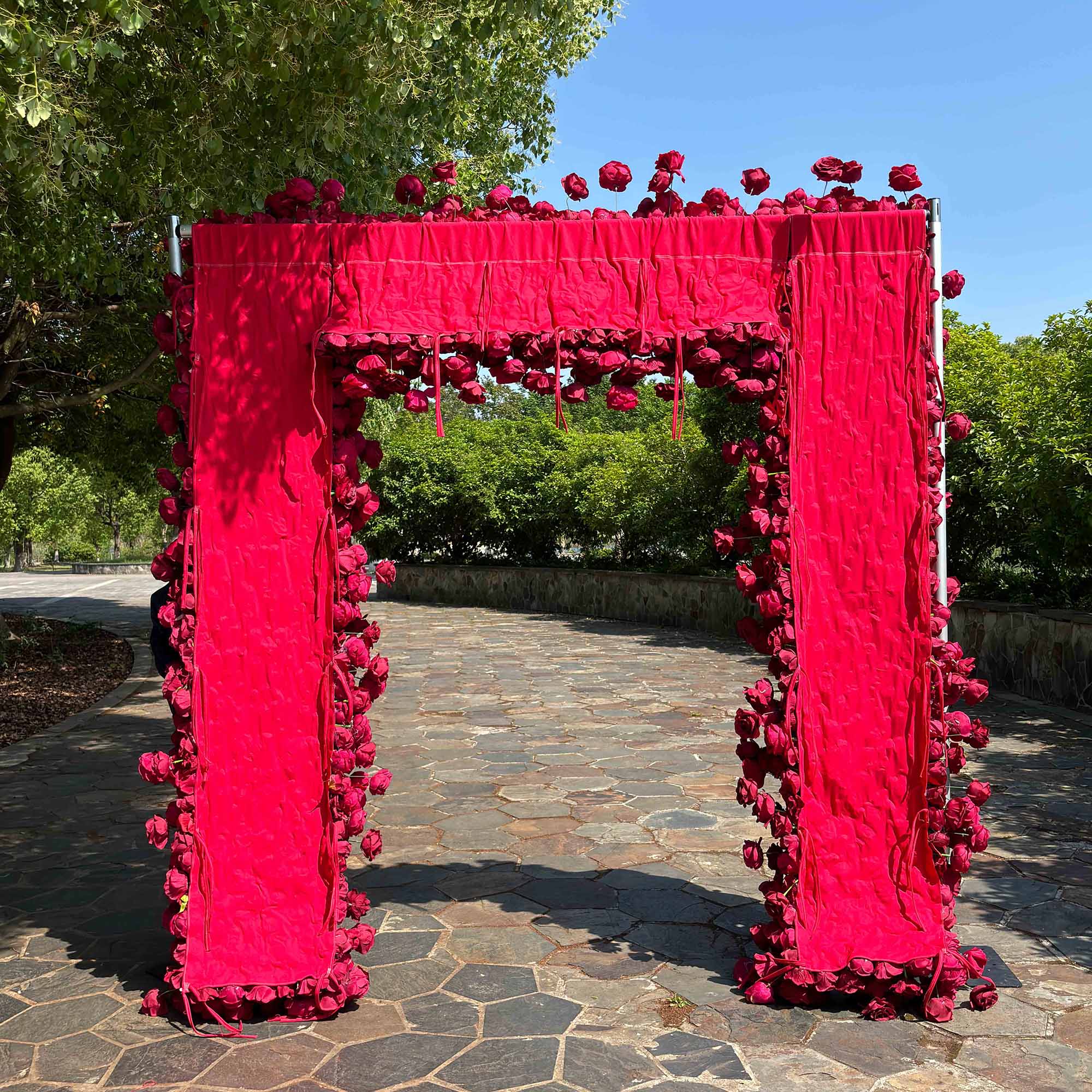 The fabric backing of flower wall