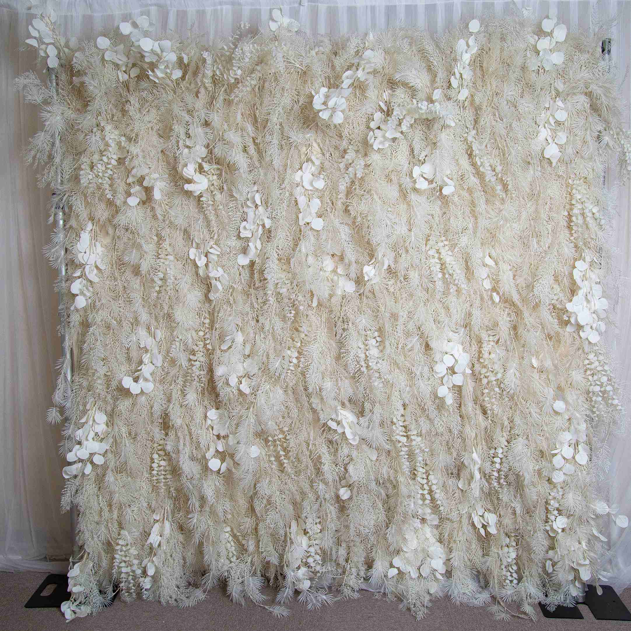 The white pampas fabric artificial flower wall looks pure and elegant.