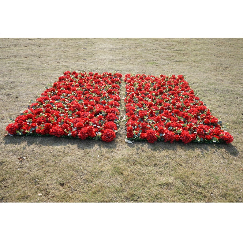 Bright red flower wall's detailed view shows off vivid colors and a realistic fabric backing.