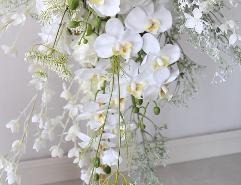 Baby's Breath Flower Row for Wedding Party Decor Proposal